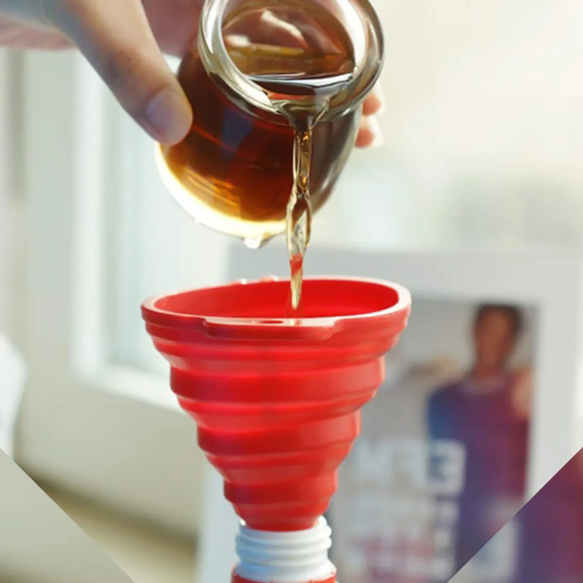 0826 Foldable Kitchen Collapsible Funnel for Water Bottle Liquid Transfer Food Grade Funnels Set (Big)
