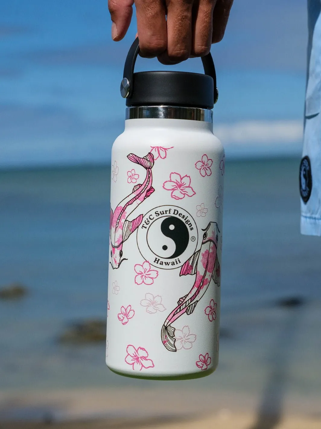 T&C Surf 32 oz Sakura Koi Hydro Flask